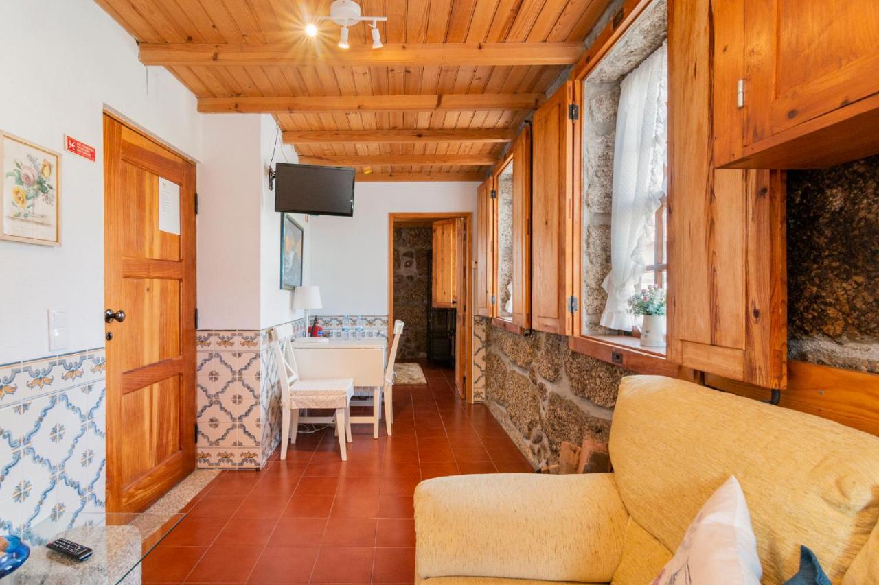 オリヴェイラ・ド・オスピタル Casa Do Bocoヴィラ エクステリア 写真